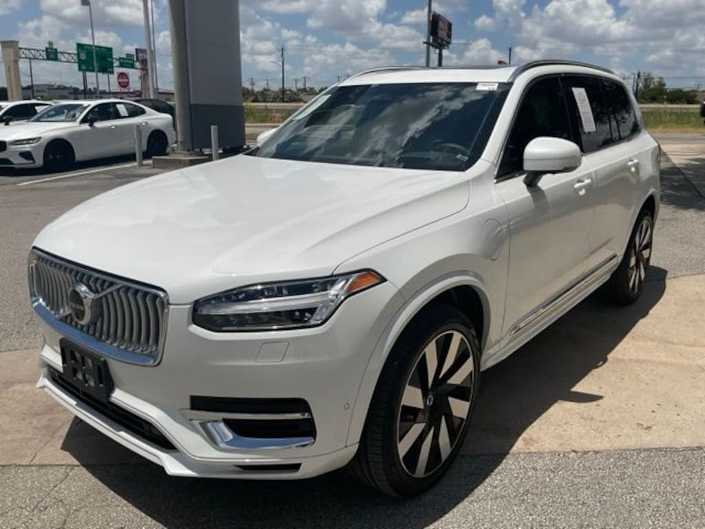 Certified 2023 Volvo XC90 Recharge Plug-In Hybrid Ultimate SUV