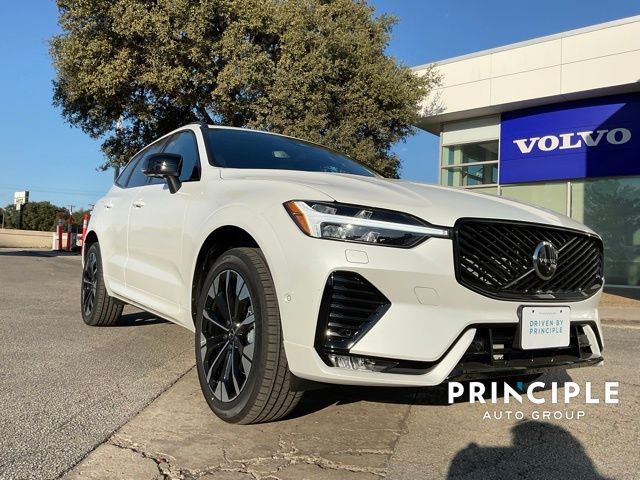 2026 Volvo XC60 Plus's photo