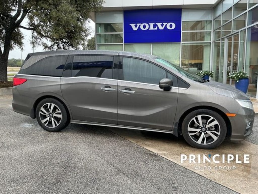 Used 2019 Honda Odyssey Elite Minivan/Van