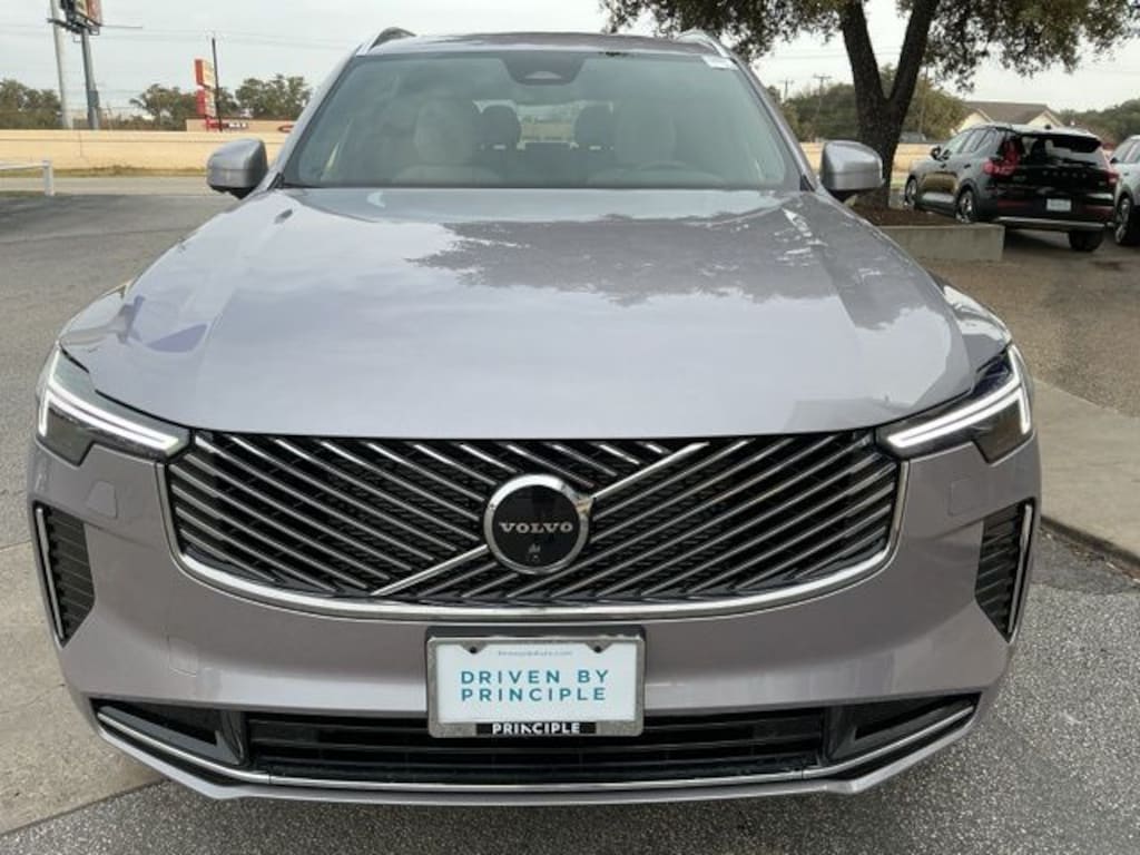 New 2026 Volvo XC90 B6 Plus 7-Seater SUV