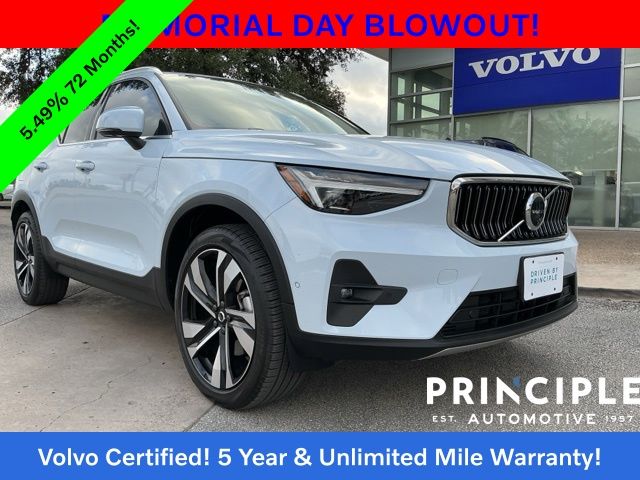2024 Volvo XC40 B5 Ultimate Bright AWD's photo