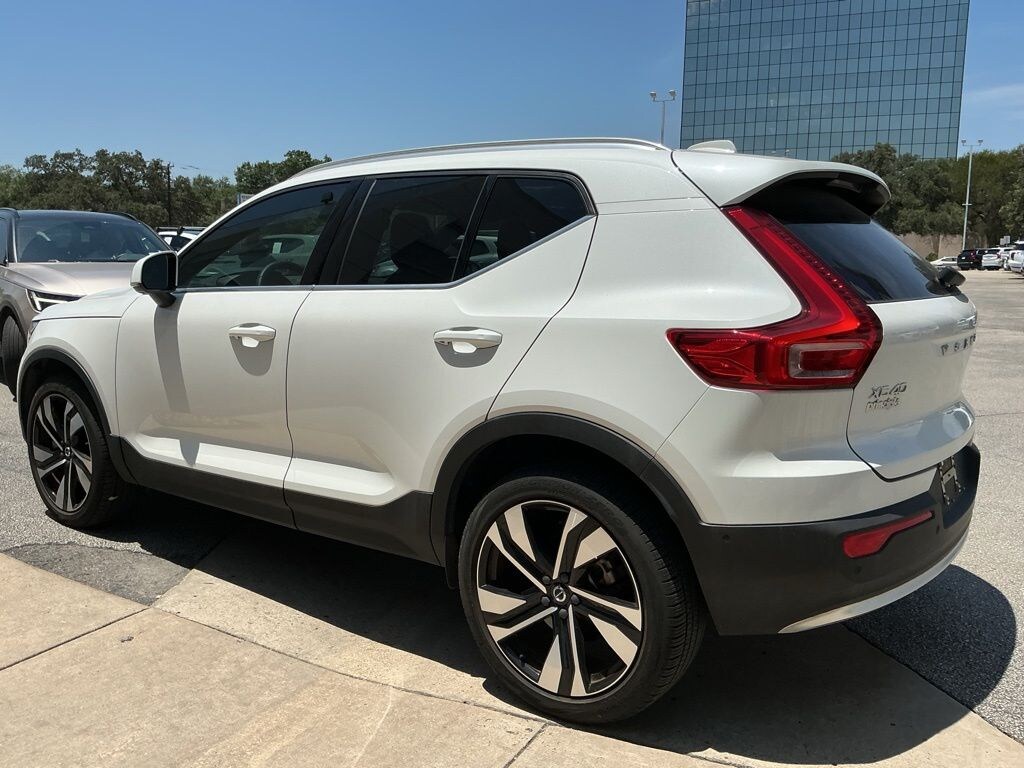 Certified 2024 Volvo XC40 B5 Plus Bright Theme SUV