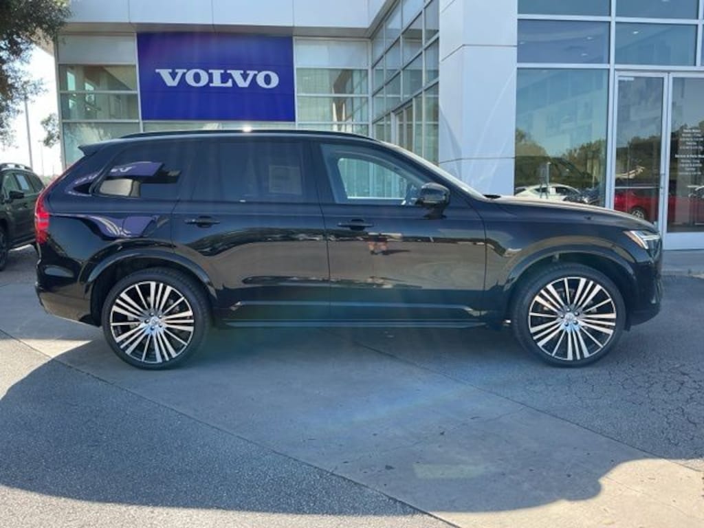 New 2026 Volvo XC90 B6 Ultra Dark Theme 7-Seater SUV