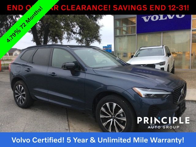 2025 Volvo XC60 Plus's photo