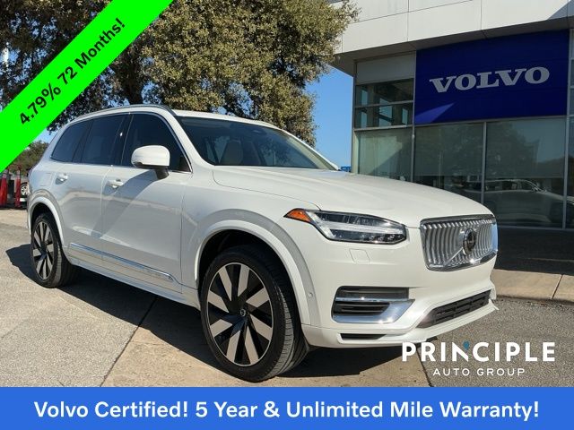 2024 Volvo XC90 Plus's photo