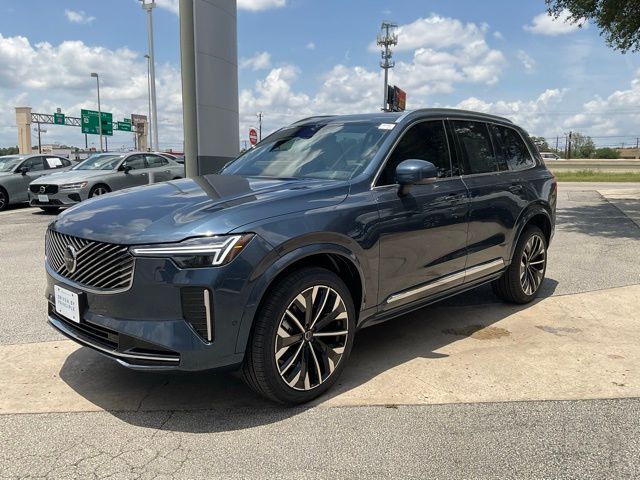 2026 Volvo XC90 Plus photo 3