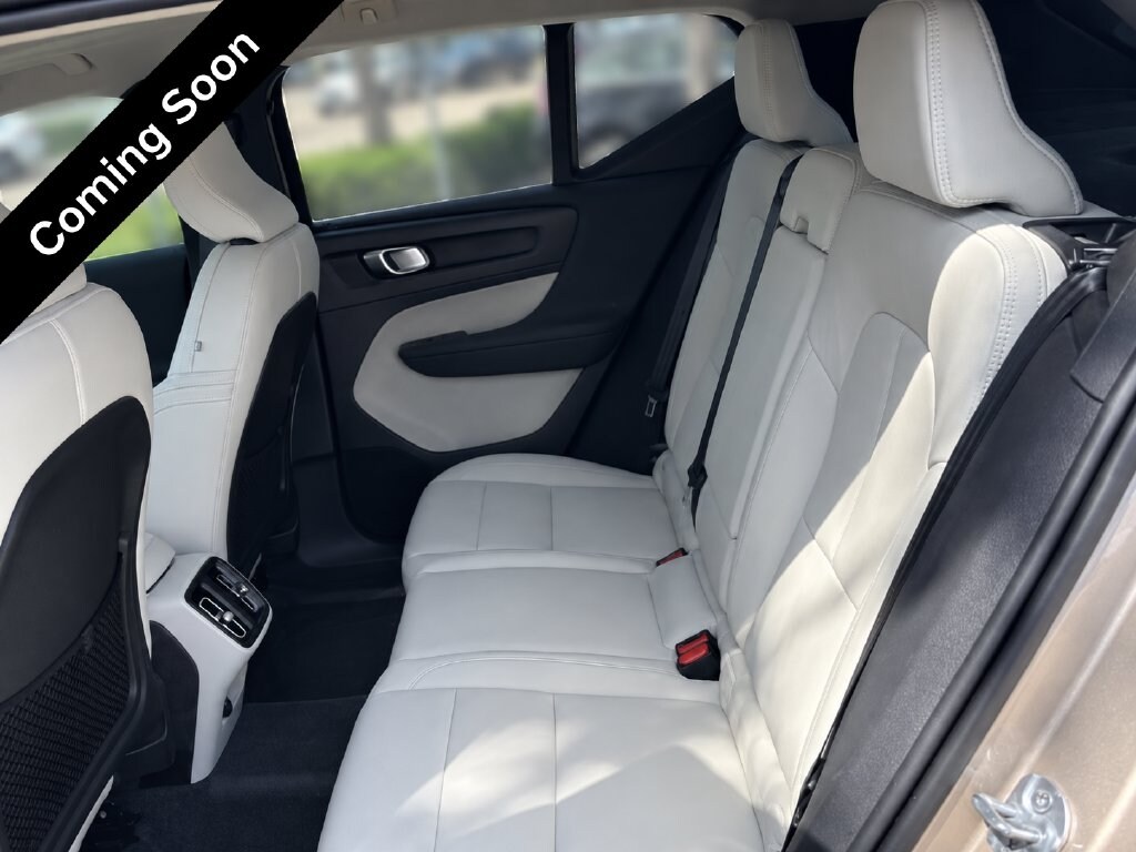 Certified 2024 Volvo XC40 B5 Plus Bright Theme SUV