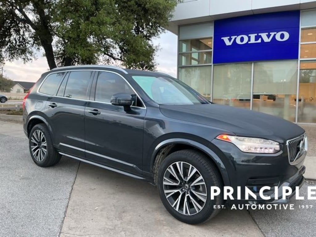 Used 2022 Volvo XC90 T5 Momentum SUV
