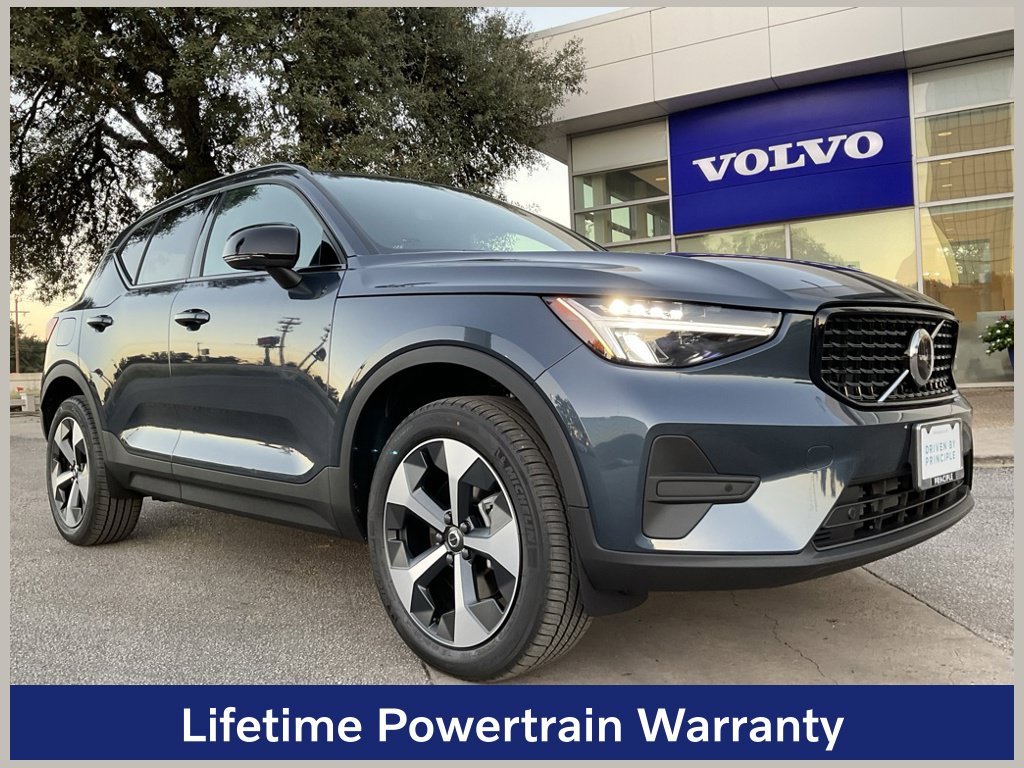2026 Volvo XC40