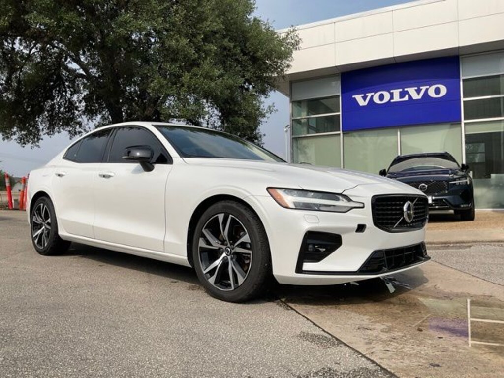 Certified 2025 Volvo S60 B5 Core Sedan