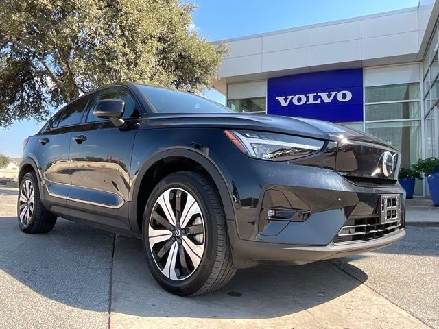 2023 Volvo C40 Plus's photo