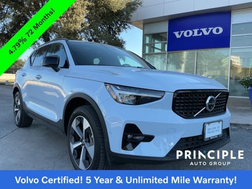 Certified 2025 Volvo XC40 B5 Plus Dark Theme SUV