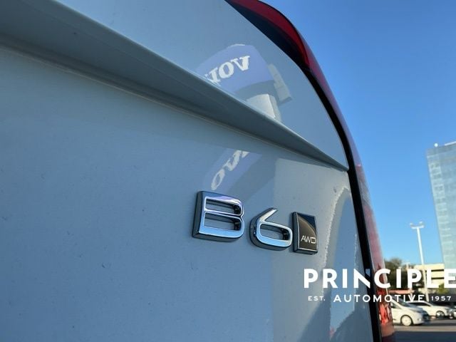 2026 Volvo XC90 Ultra - Photo 9