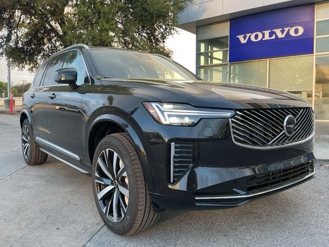 New 2026 Volvo XC90 B5 Core