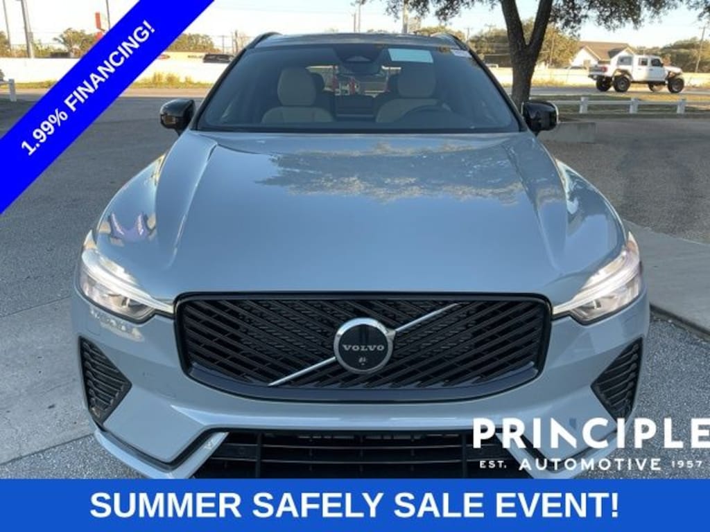 New 2026 Volvo XC60 B5 Plus SUV