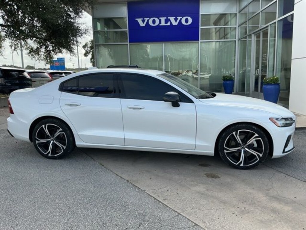 Certified 2024 Volvo S60 B5 Core Dark Theme Sedan