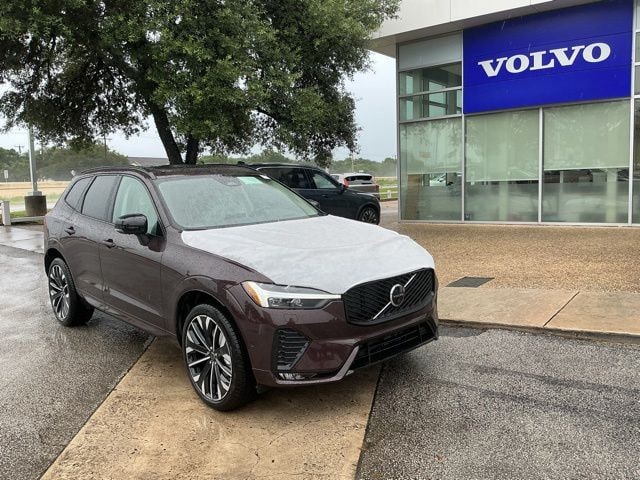 2026 Volvo XC60 B5 Ultra Dark AWD's photo