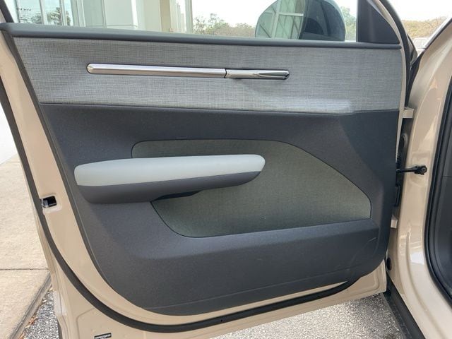 2026 Volvo EX30 Ultra - Photo 19