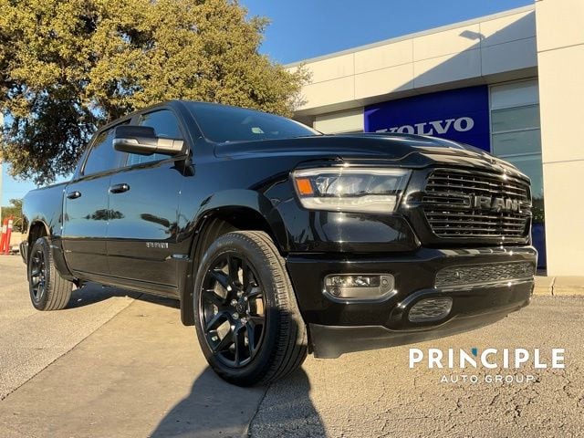 2024 RAM Ram 1500 Pickup Laramie's photo