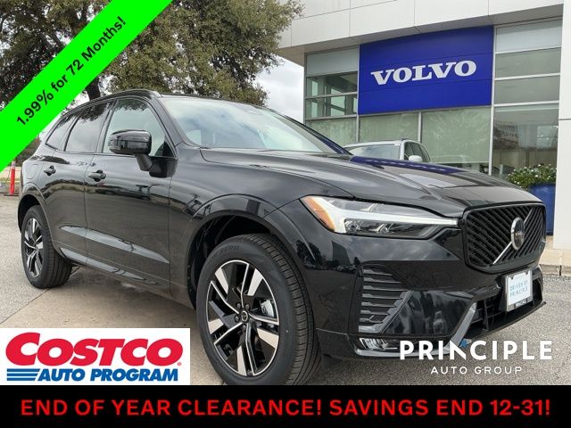 2026 Volvo XC60 Core's photo