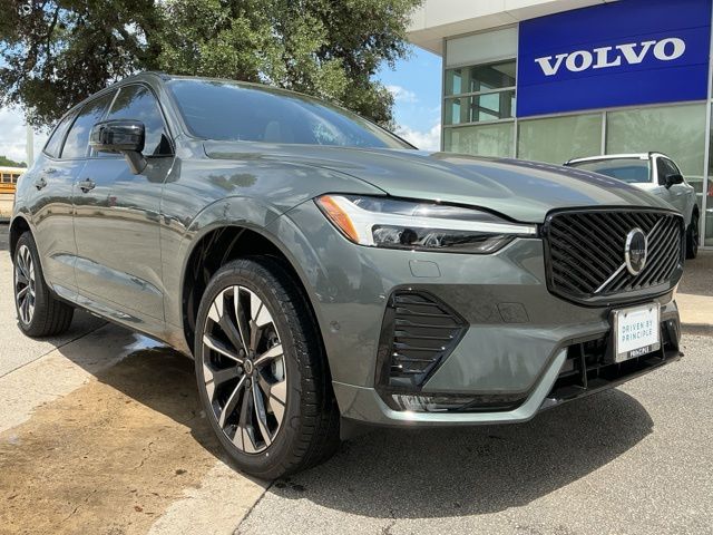New 2026 Volvo XC60 B5 Plus