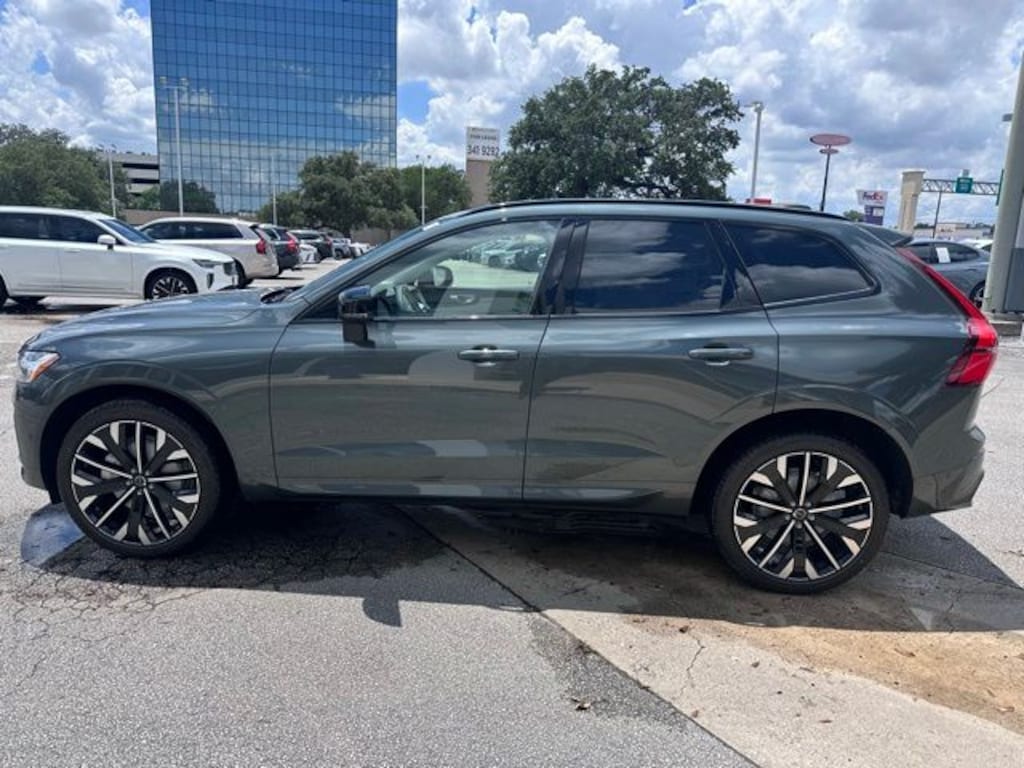 New 2026 Volvo XC60 B5 Ultra SUV