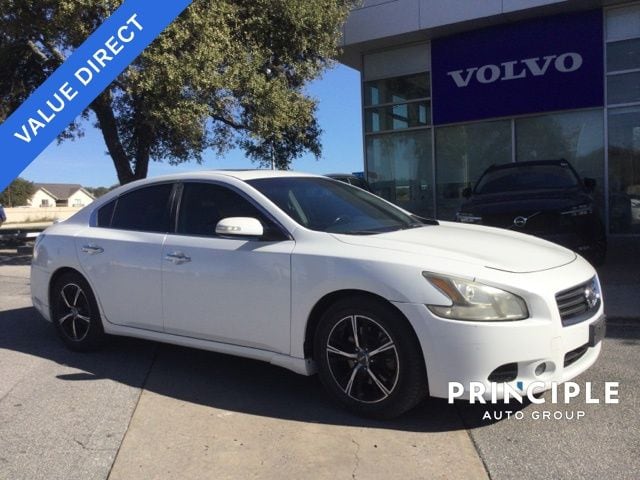 2012 Nissan Maxima SV's photo