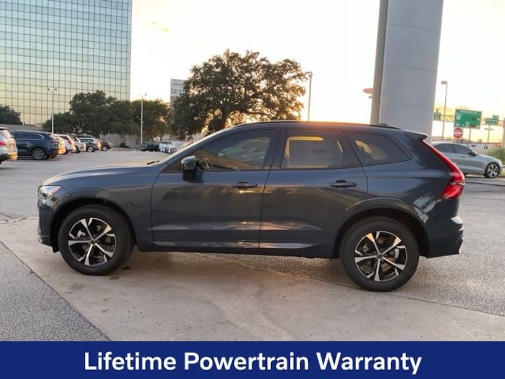 New 2026 Volvo XC60 B5 Core SUV