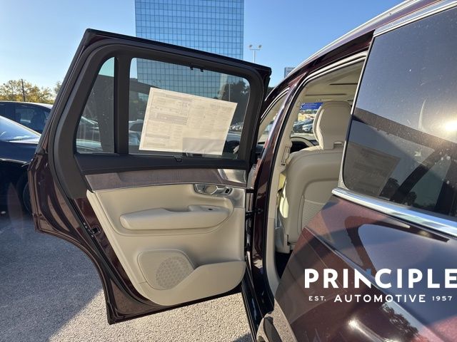 2026 Volvo XC90 Ultra - Photo 24