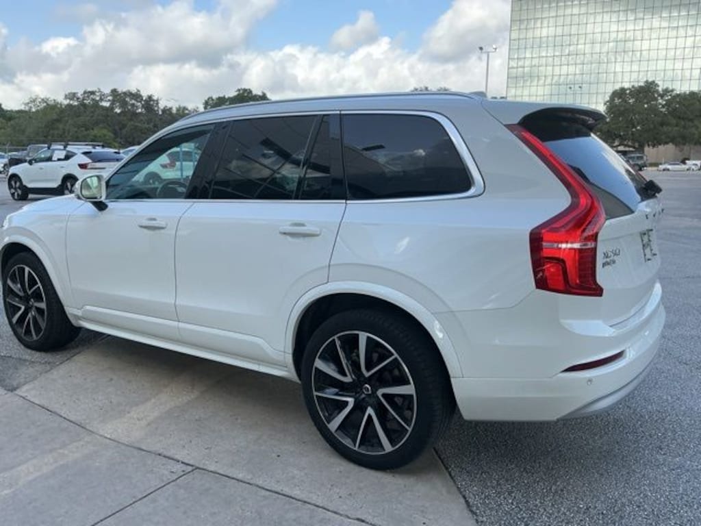 Certified 2022 Volvo XC90 T6 Momentum SUV