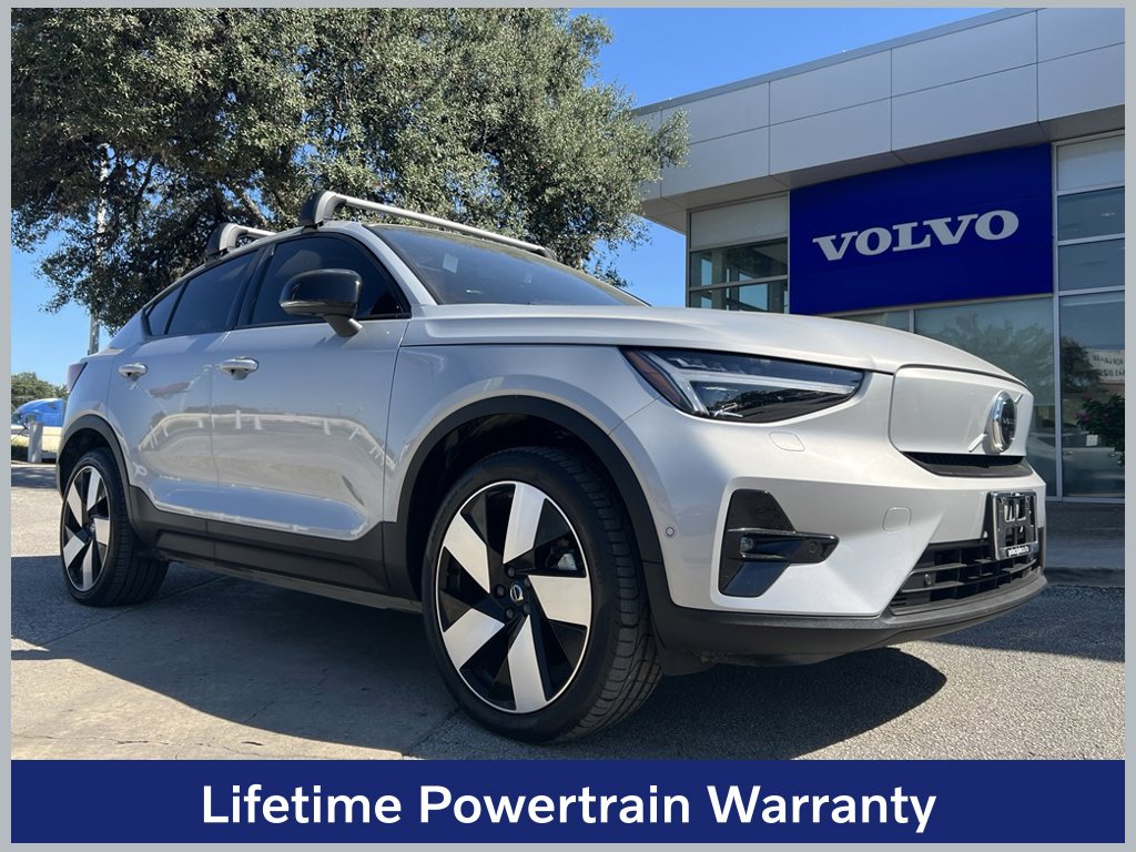 2023 Volvo C40
