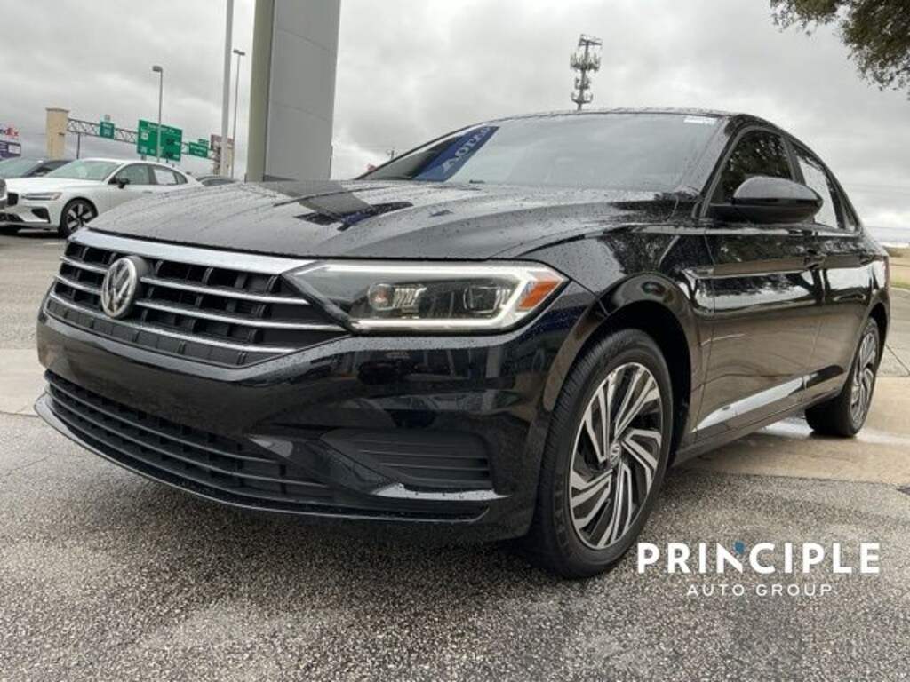 Used 2021 Volkswagen Jetta SEL Sedan