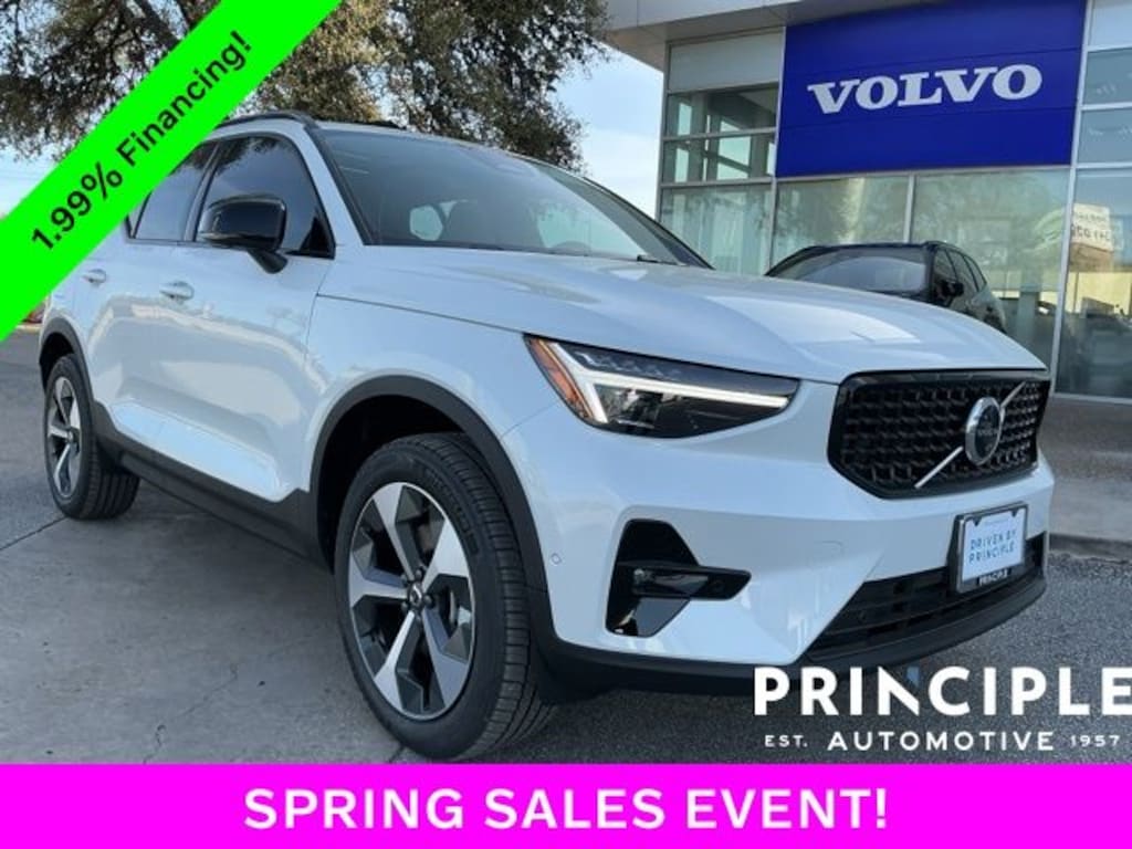 New 2026 Volvo XC40 B5 Plus SUV