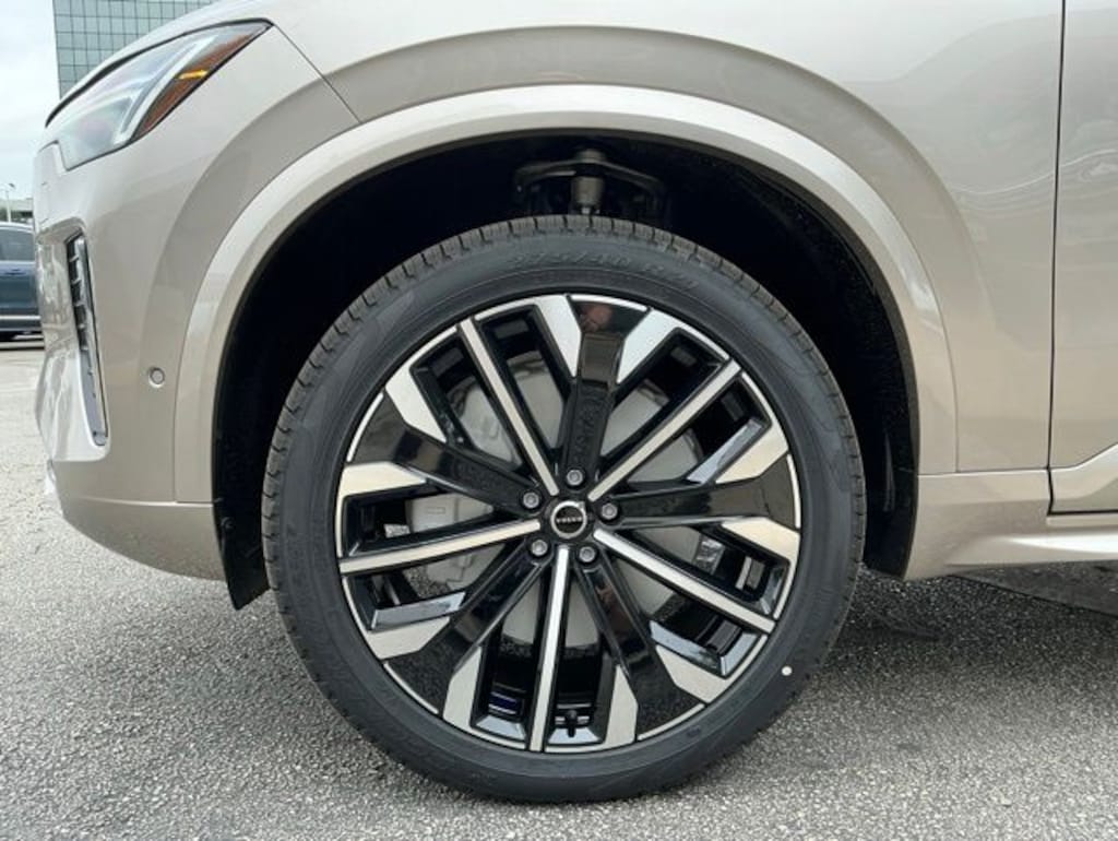 New 2026 Volvo XC90 B6 Plus 6-Seater SUV