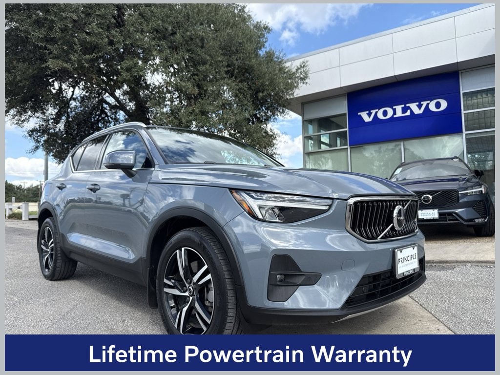 2023 Volvo XC40