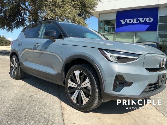 2023 Volvo XC40 Plus
