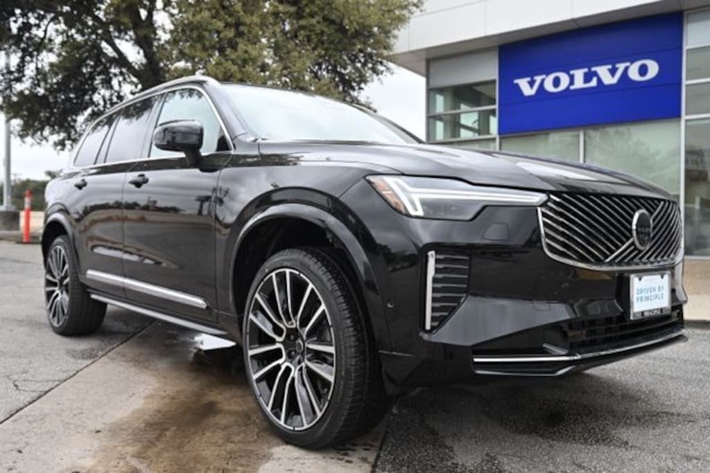 New 2026 Volvo XC90 B6 Plus 7-Seater SUV