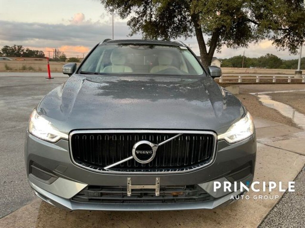 Used 2019 Volvo XC60 T5 Momentum SUV