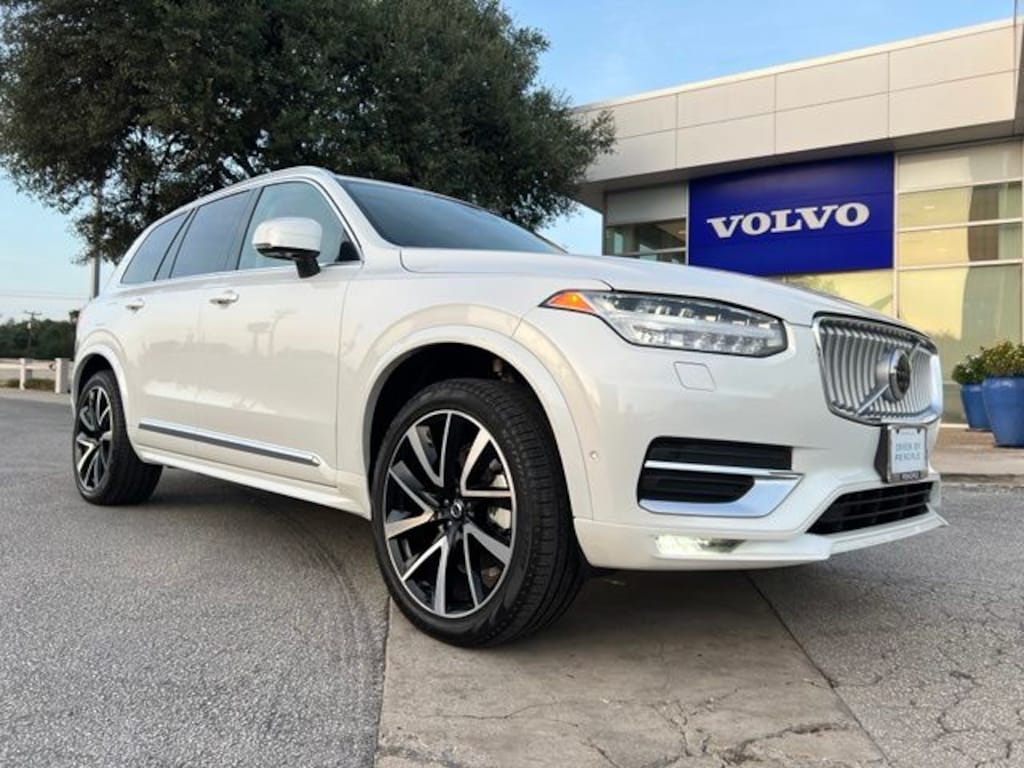 Certified 2025 Volvo XC90 B5 Plus SUV