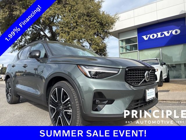 2026 Volvo XC40 B5 Ultra Dark AWD's photo