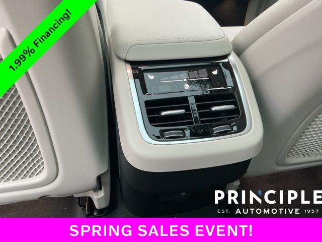 2026 Volvo XC60 Ultra - Photo 30