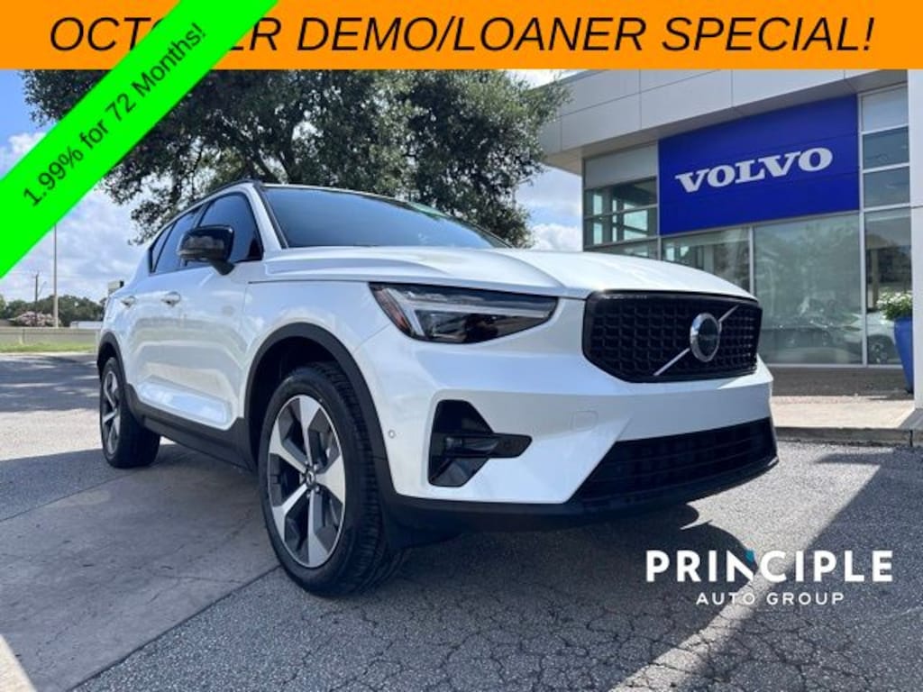 New 2026 Volvo XC40 B5 Plus SUV
