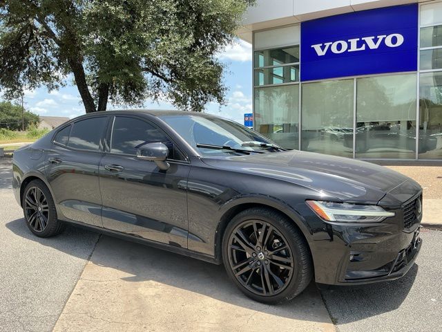 2024 Volvo S60 B5 Plus Black Edition's photo