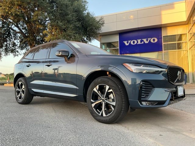 New 2026 Volvo XC60 B5 Core