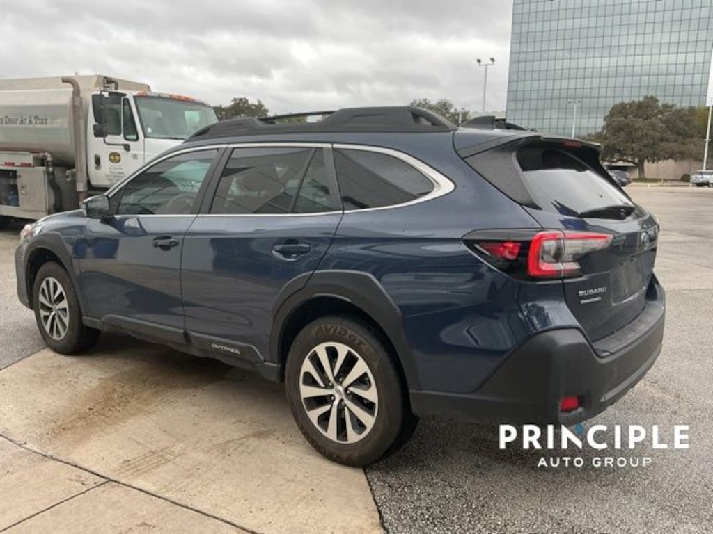 Used 2024 Subaru Outback Premium SUV