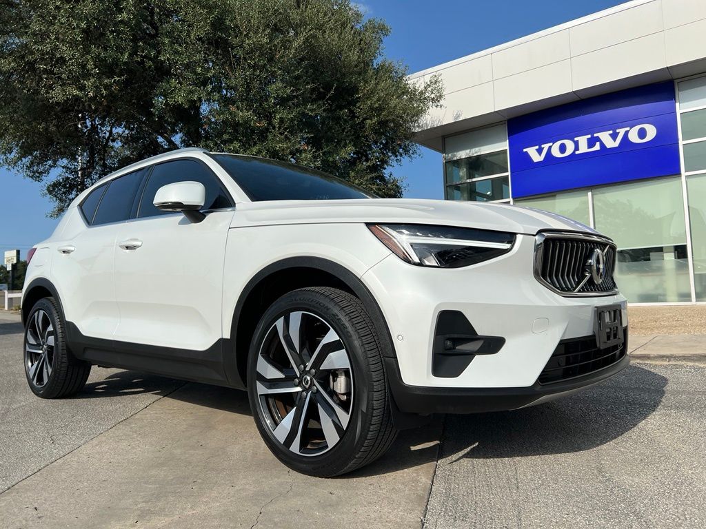 2024 Volvo XC40