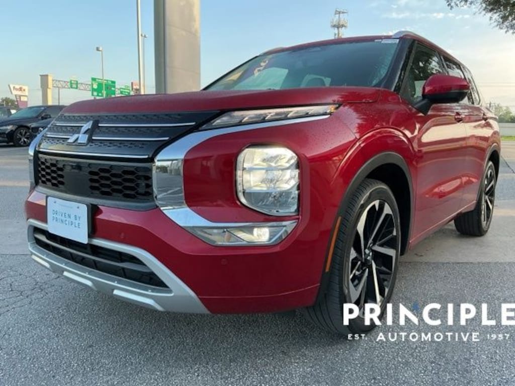 Used 2023 Mitsubishi Outlander SEL SUV