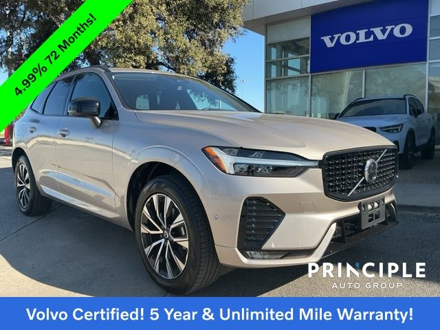 2025 Volvo XC60 Plus's photo