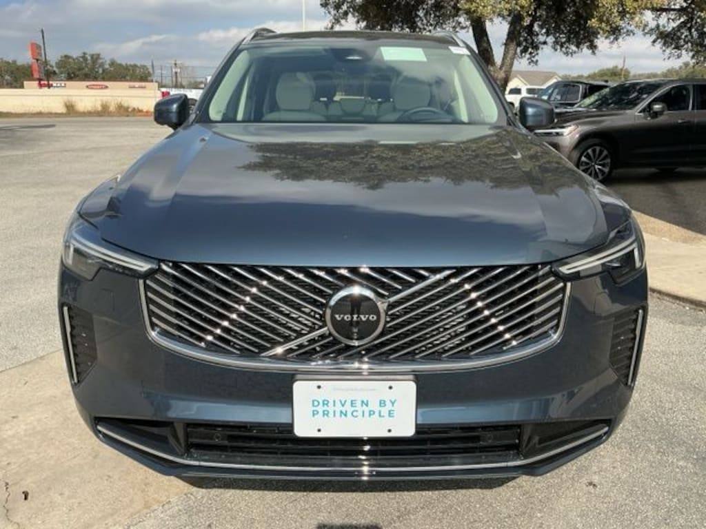 New 2026 Volvo XC90 plug-in hybrid T8 Ultra 7-Seater SUV