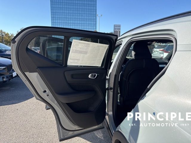 2026 Volvo XC40 Ultra - Photo 24